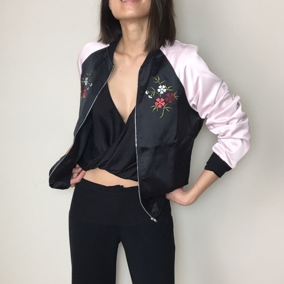 Silk satin bomber floral jacket. - Picture 2 of 5