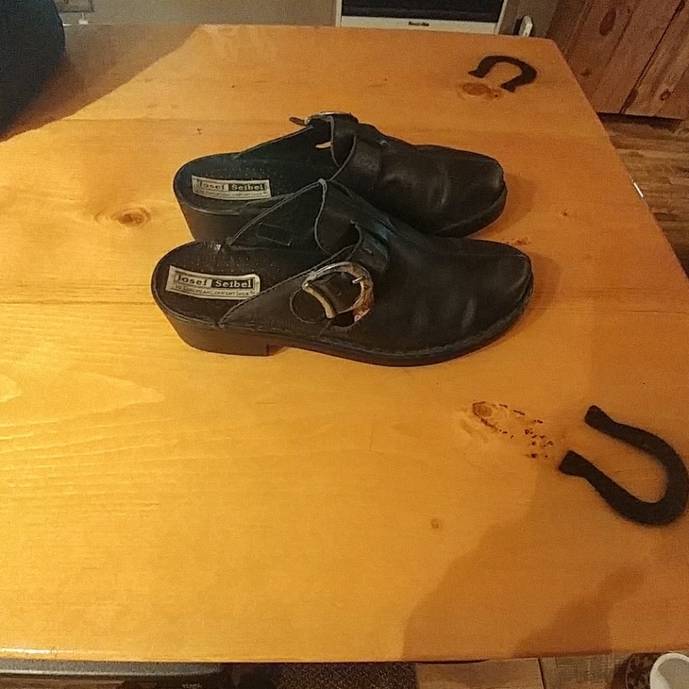 Josef Swivel Mules