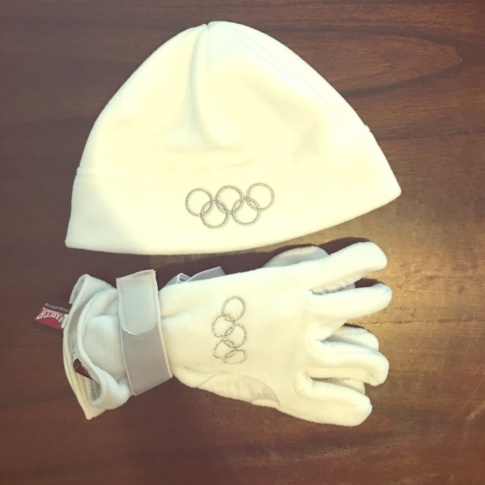 Olympics Embroidered Winter Glove and Hat Bundle❄️