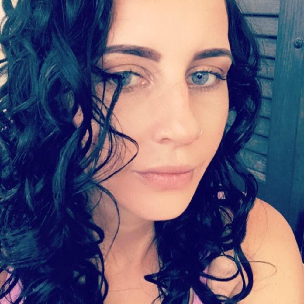 Meet your Posher, Casey