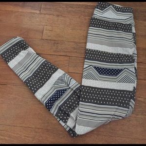 LuLaRoe os leggings