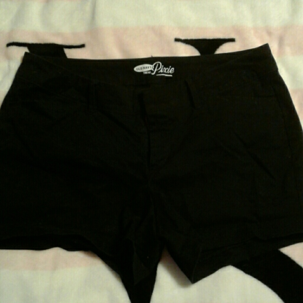 Black old navy shorts