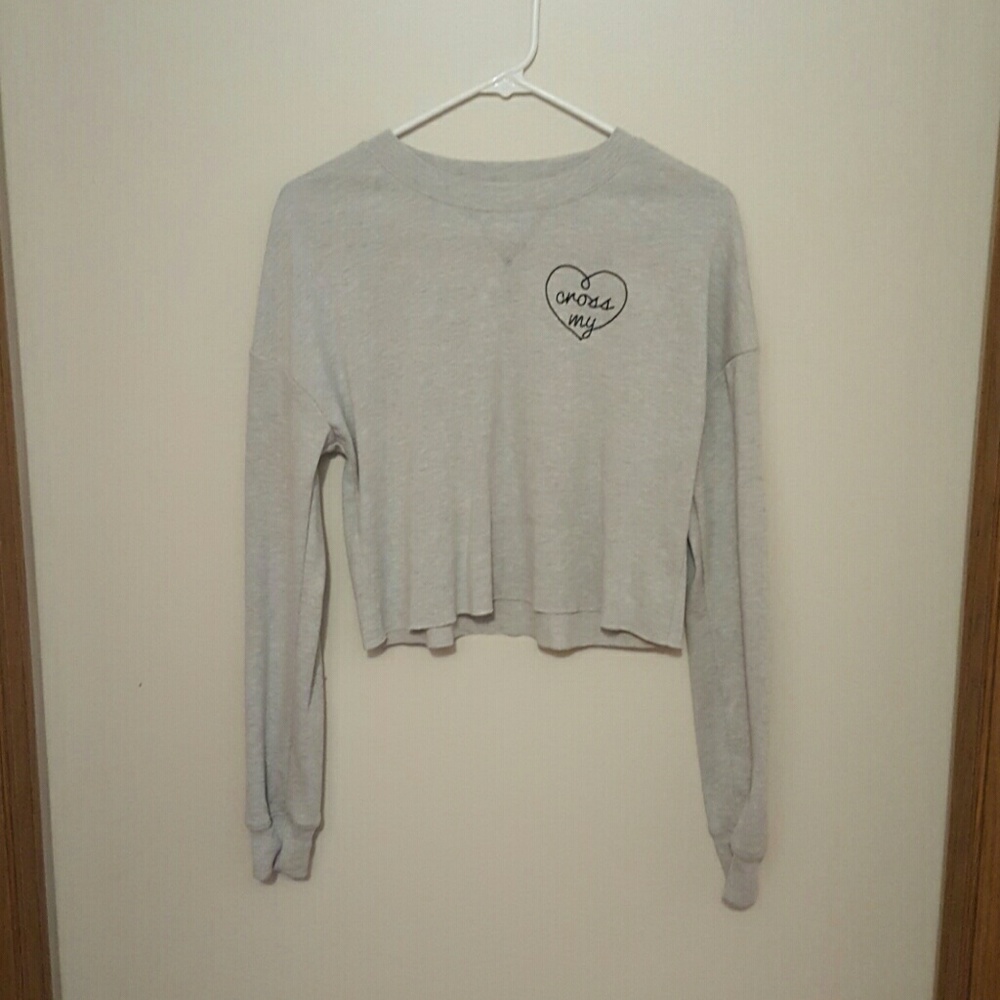 'Cross my heart' cropped sweater