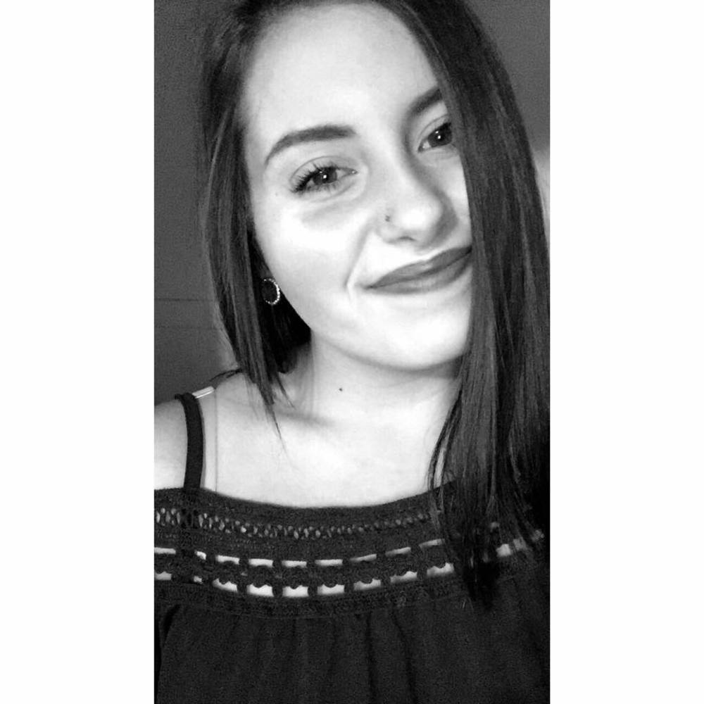 Meet your Posher, Abbie