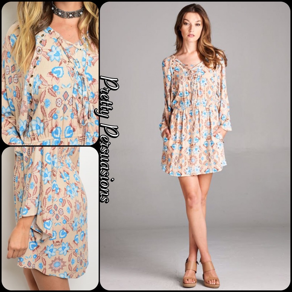 SALE‼️ Floral Lace Up Long Bell Sleeve Dress - Picture 5 of 5