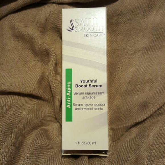SATIN SMOOTH Youthful Boost Serum - Picture 2 of 3