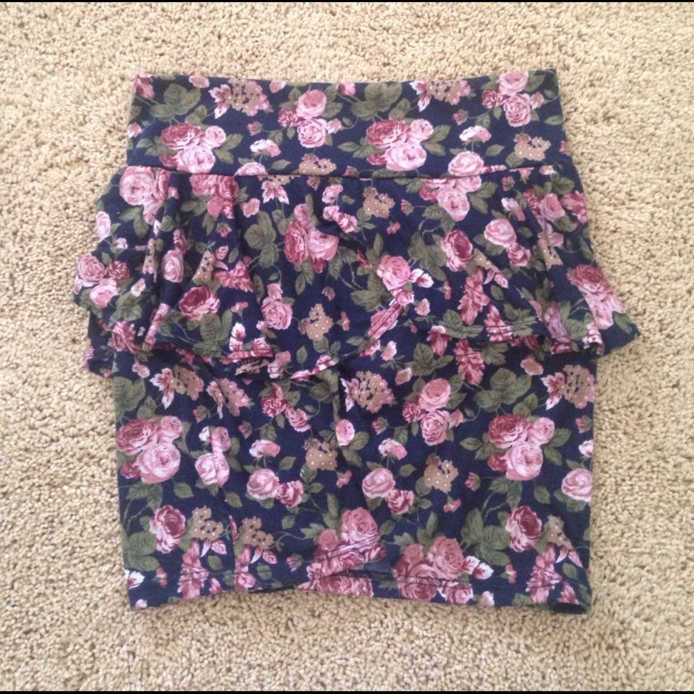 Floral Peplum skirt