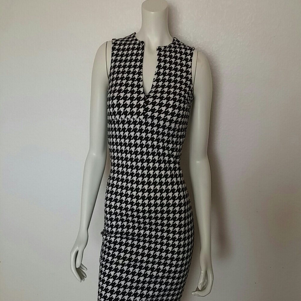 Stylish Black and White Kardashian Dress