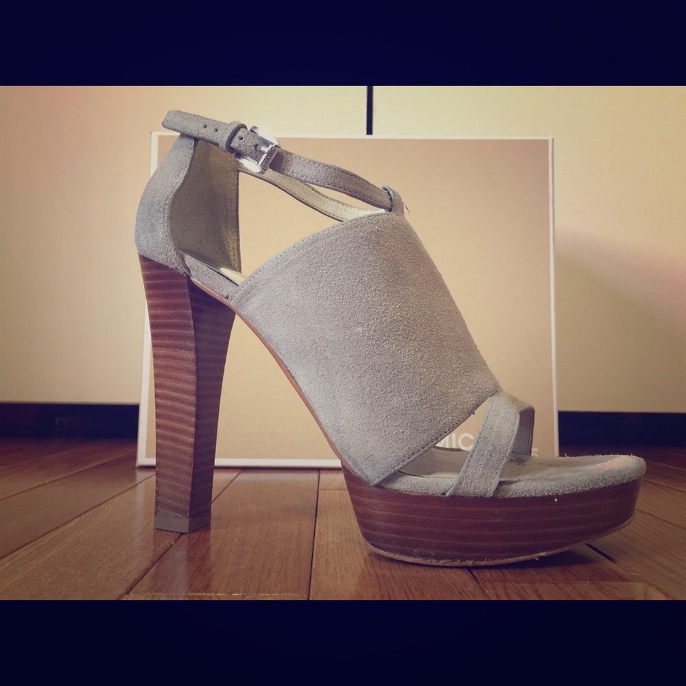 Micheal Kors Heals