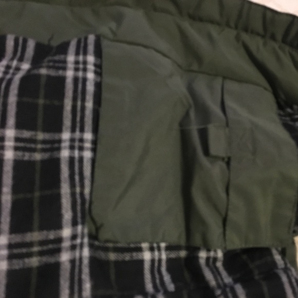 Army green vest - Picture 5 of 6