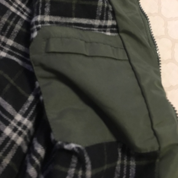 Army green vest - Picture 6 of 6