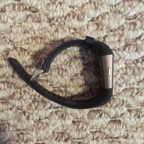 Fitbit surge main image 8