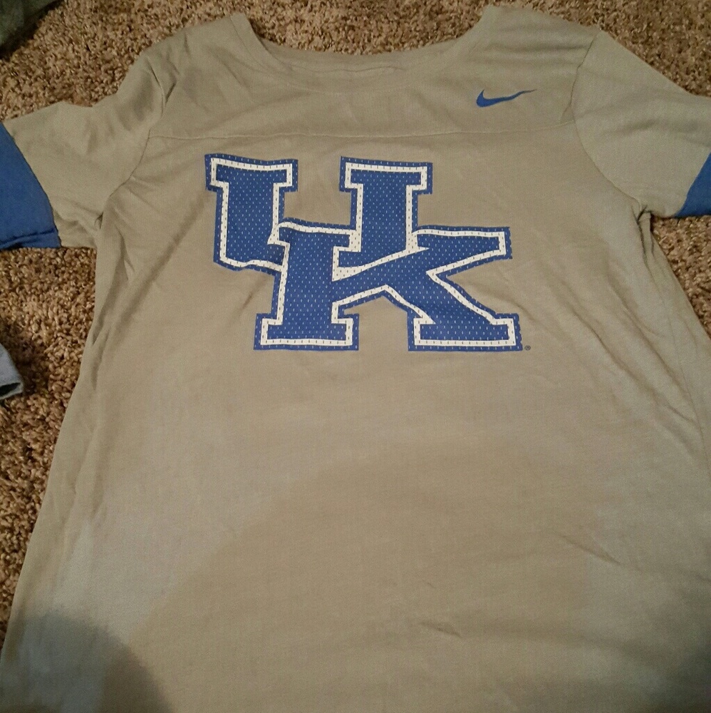 Nwot women's uk shirt