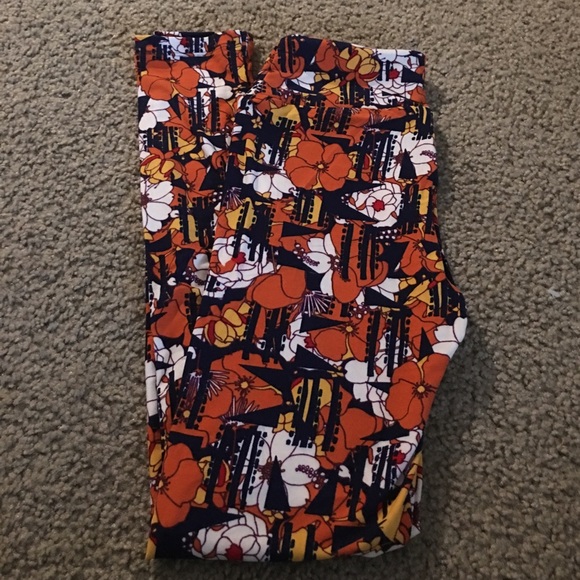 Lularoe leggings OS - Picture 1 of 1