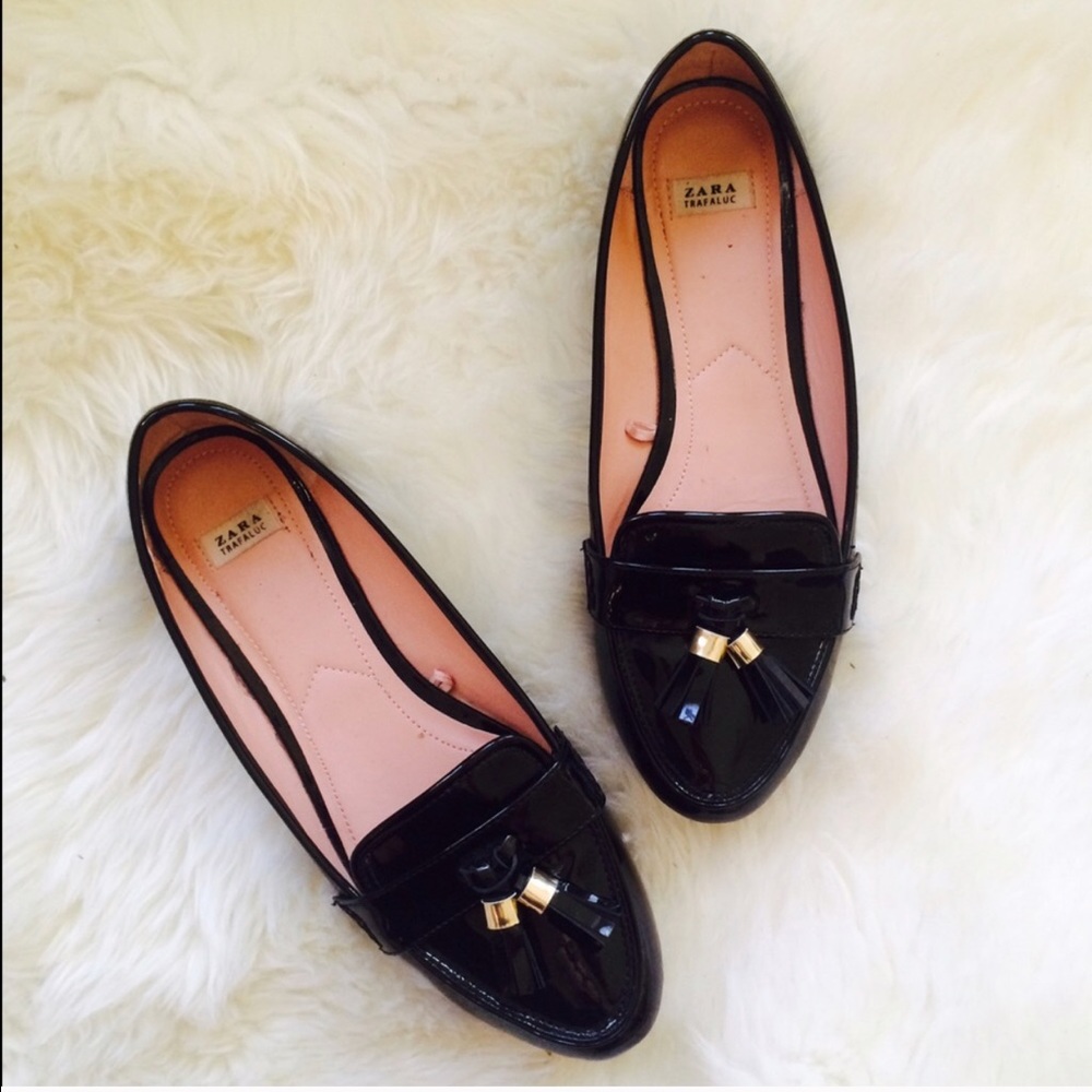 Zara patent leather loafer, with tassels.