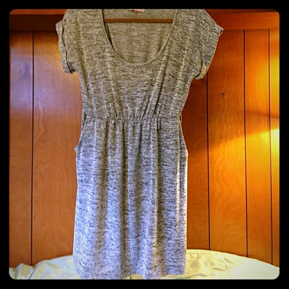 Grey Jersey dress WITH POCKETS! - Picture 2 of 4
