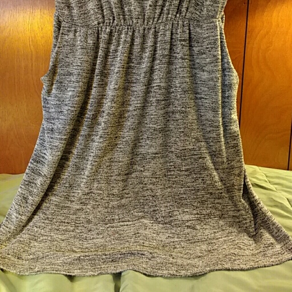Grey Jersey dress WITH POCKETS! - Picture 3 of 4
