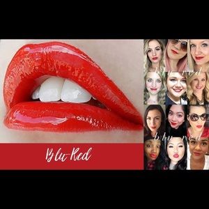 Lipsense!! Last 18 hours and so beautiful😍