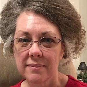 Meet your Posher, Vickie