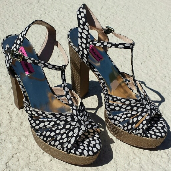 Betsey Johnson Shoes - Betsey Johnson Gold and Navy Platform Heels 8.5