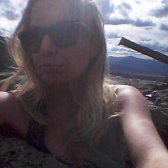 Meet your Posher, Amber - Picture 1 of 1