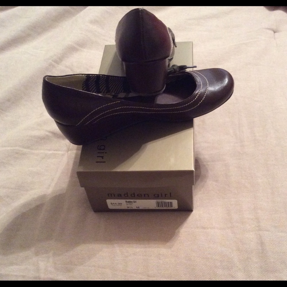 Madden Girl Mary Jane Wedges. NWT