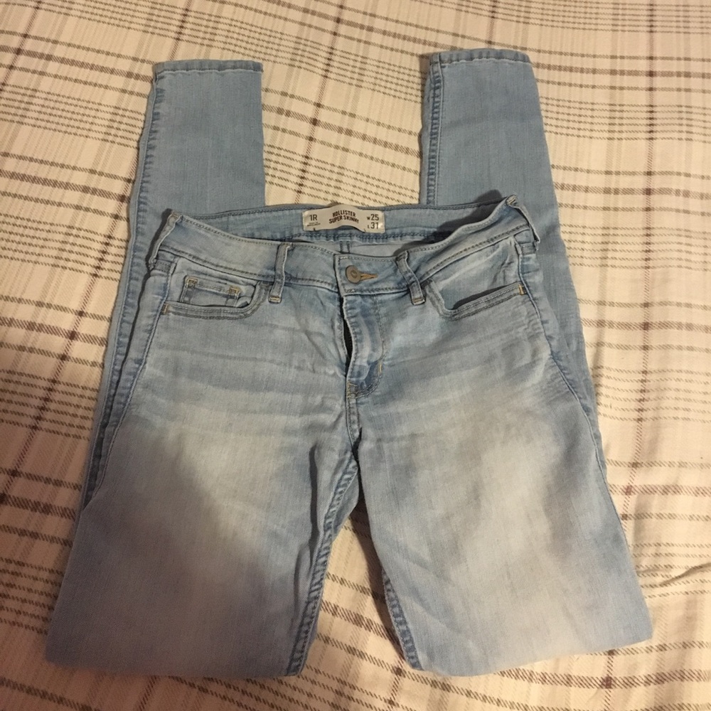 Hollister jeans
