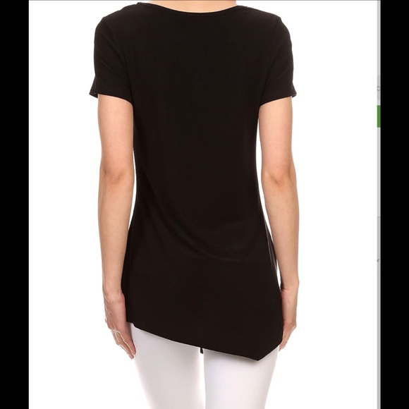 Black Floral Scoop Neck Tunic, NWOT - Picture 2 of 5