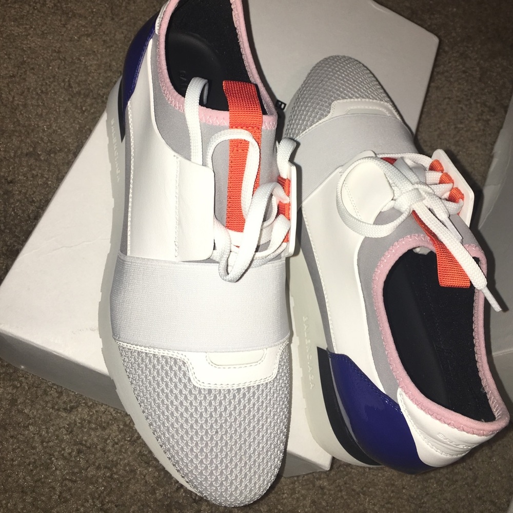 Balenciaga Runners. Size 38. Women's. - Picture 2 of 4
