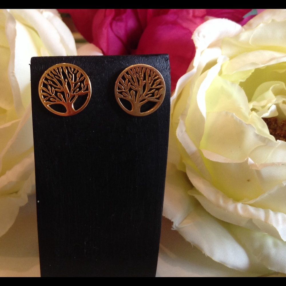 earrings - Picture 2 of 2