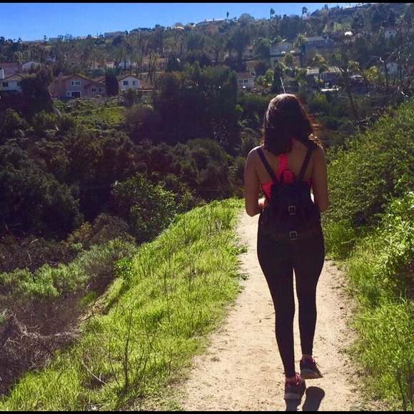 Meet The Posher - Picture 2 of 2