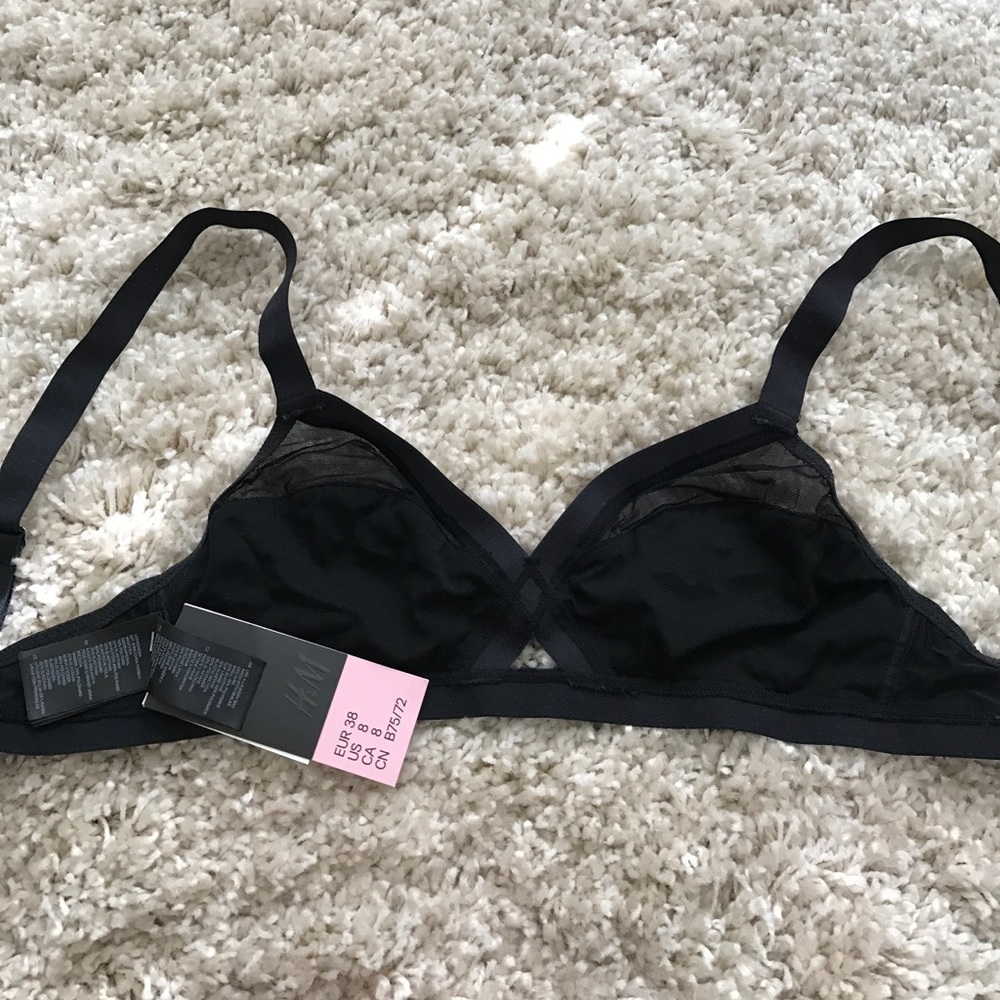 Bra h&m or crop top bra black size 8
