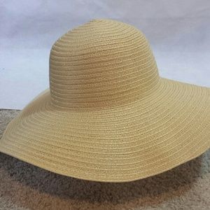 Straw sun or Derby hat