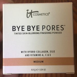 It Cosmetics Bye Bye Pores Medium