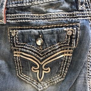 Sz 28 Rock Revival Jeans