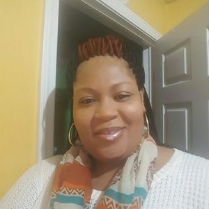 Meet your Posher, Charlotte