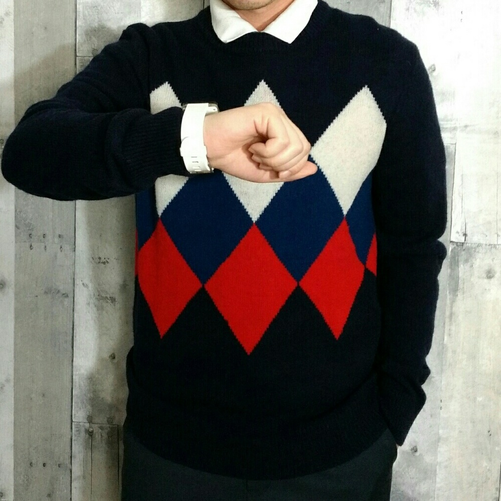 NWT H&M PULLOVER SIZE SMALL