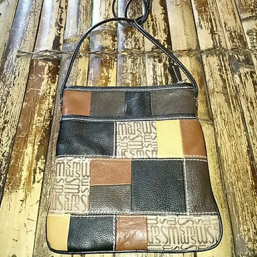 Stone mountain cross body bag