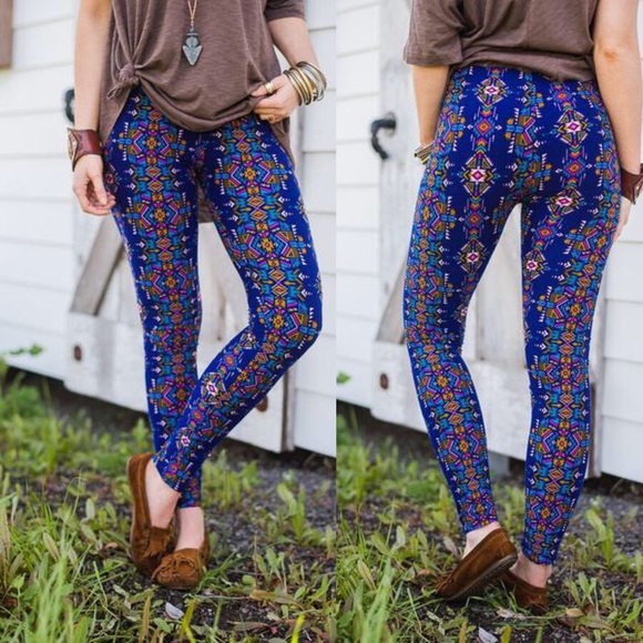 Geo Print Soft Brushed Knit Leggings - Picture 2 of 4