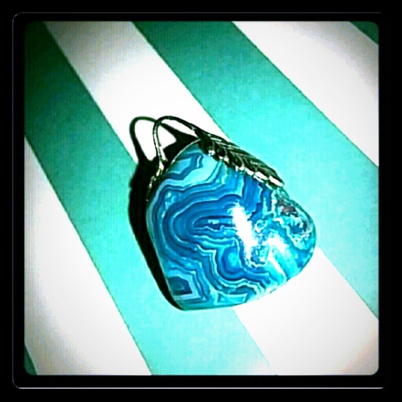 Jewelry - 💲⬇REAL Turquoise Nugget