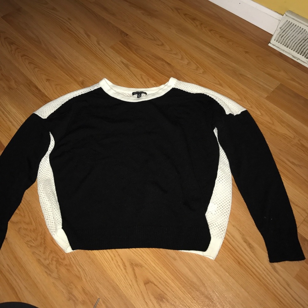 Size M Black and white sweater