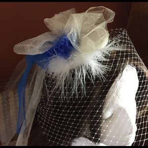 Custom fascinator hat for wedding or sp occasion.