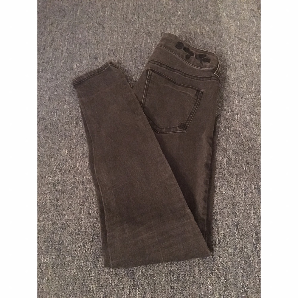 faded* black skinny jeans