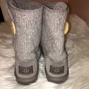 Authentic Ugg Bailey Button Short Knit 6