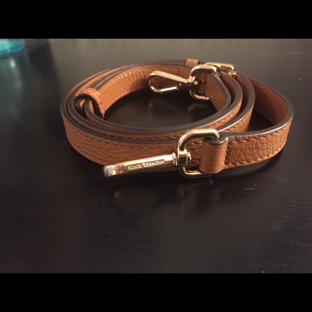 Michael kors acorn leather purse strap