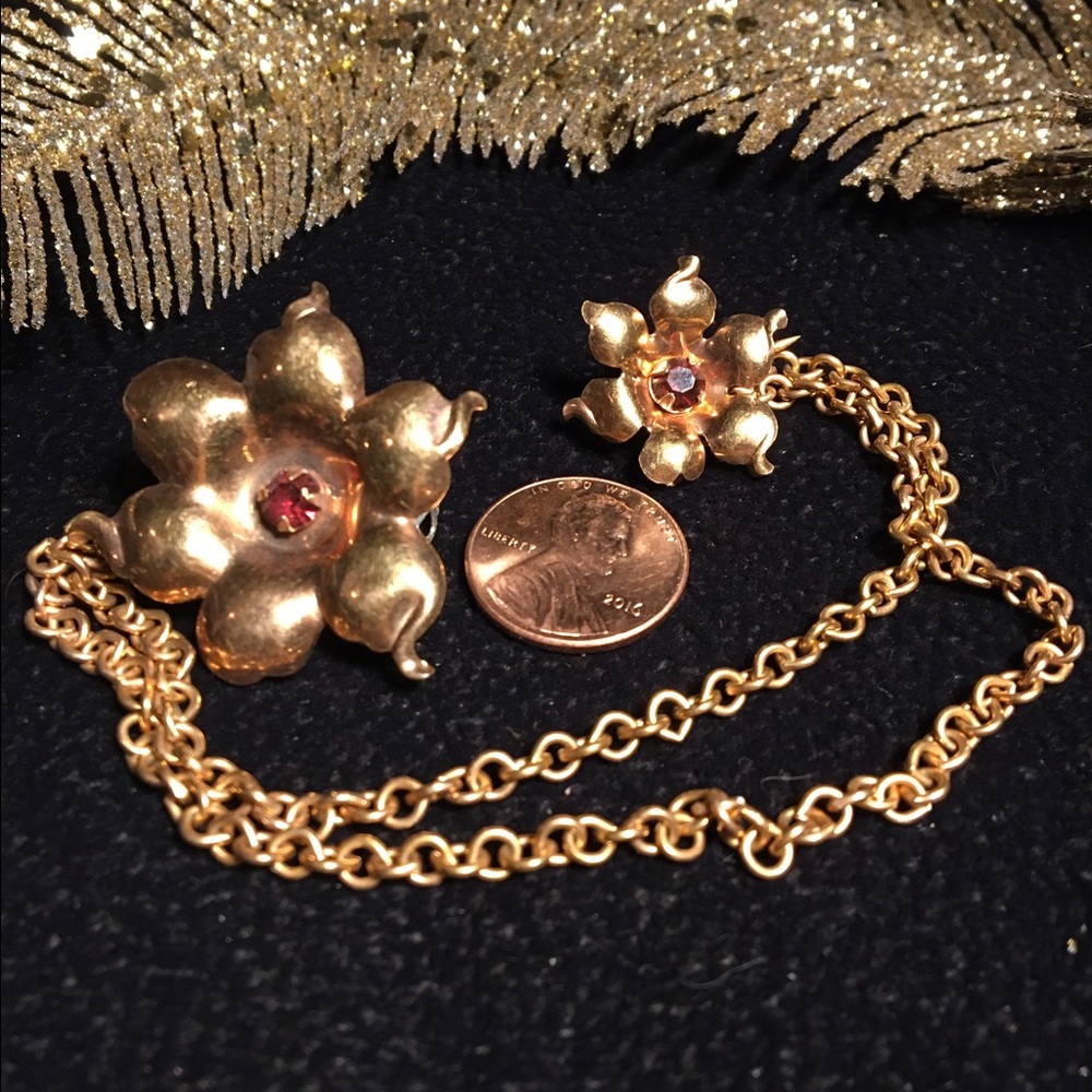 Vintage 1940s sweater pin.