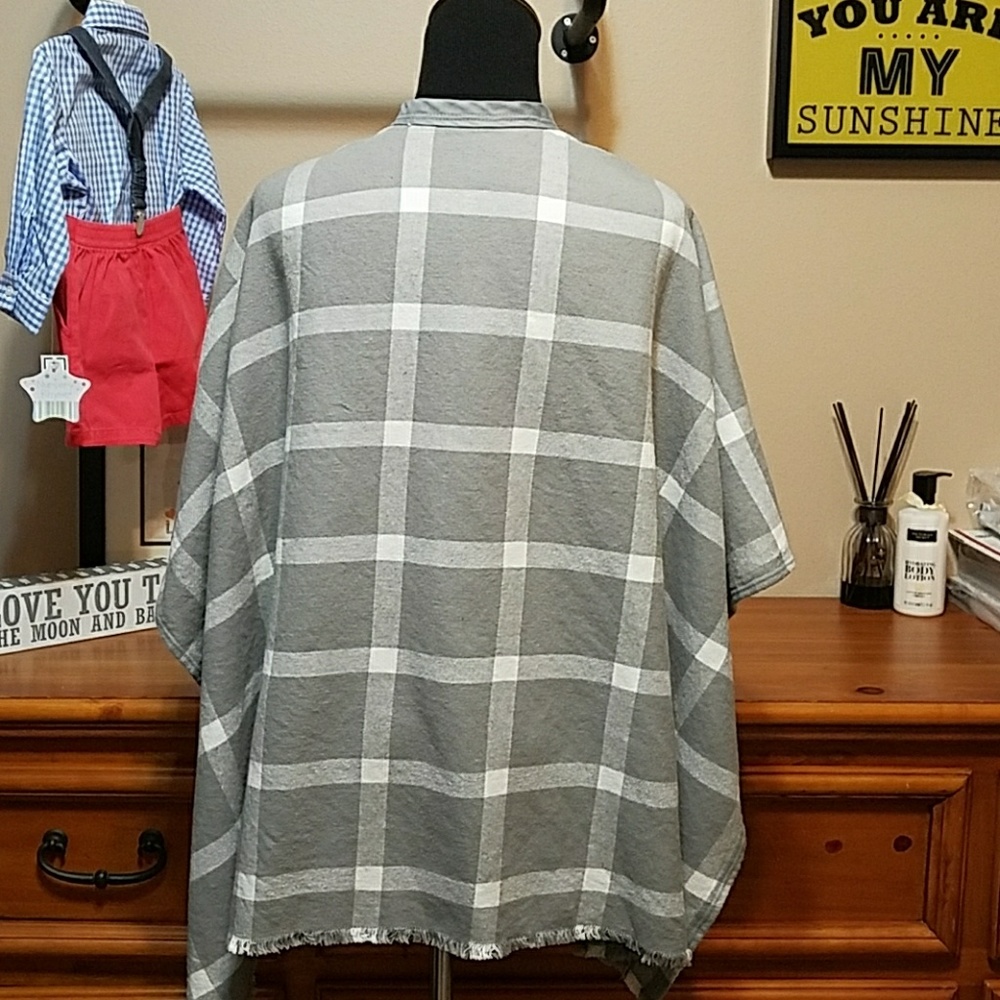 Flannel Wrap - Picture 2 of 3