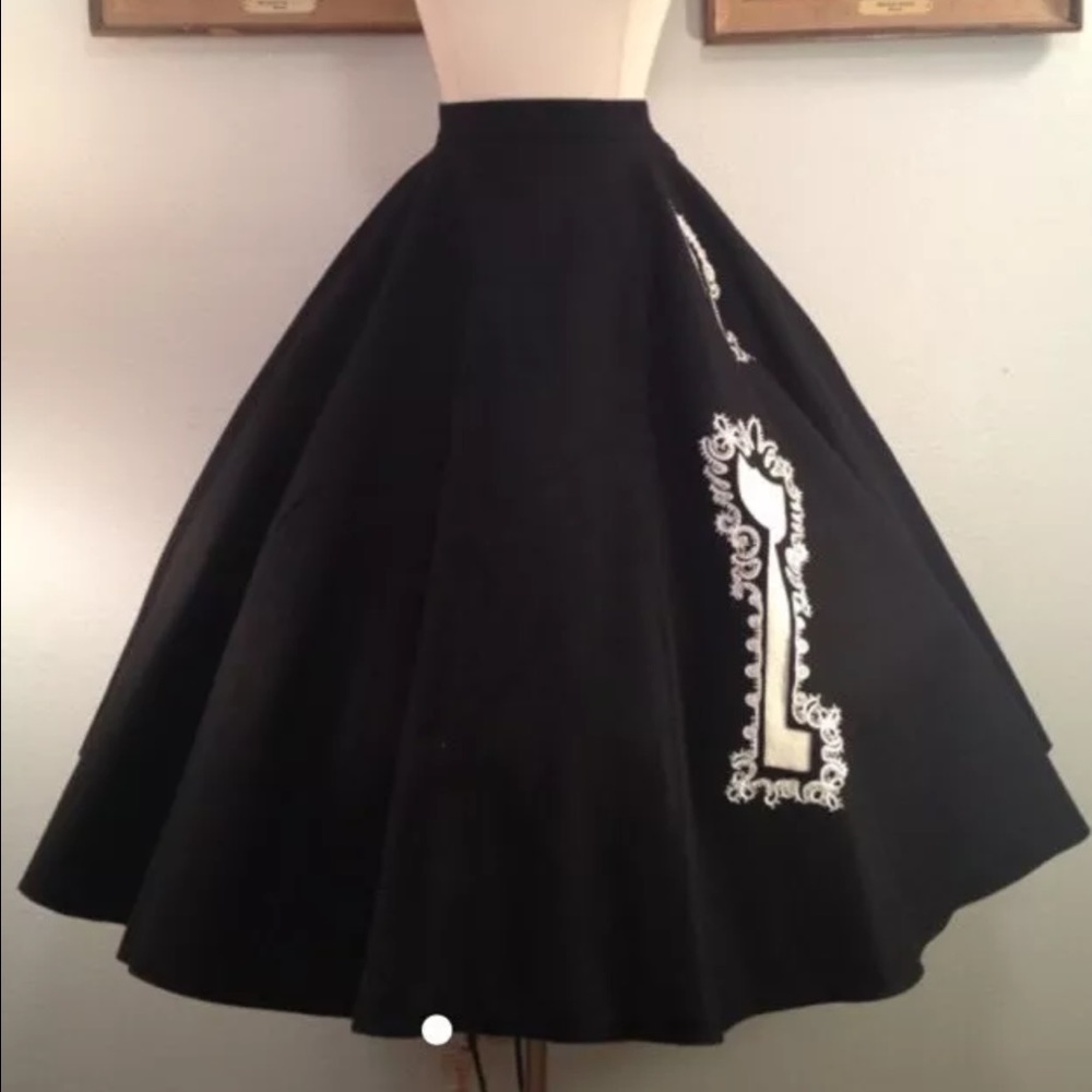 Vtg 1950s Novelty Circle Skirt Black Lock & Key