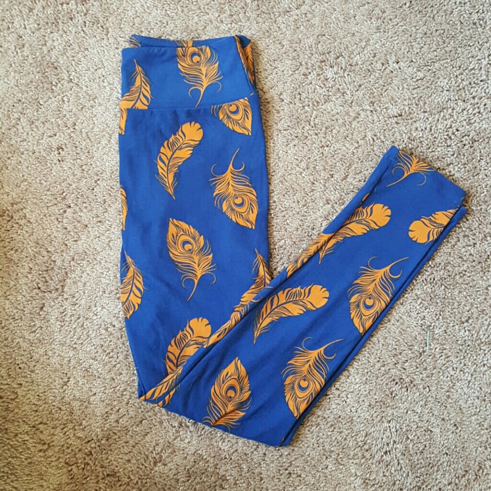 Lularoe feather pattern legging