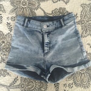 H&M Divided high waisted shorts